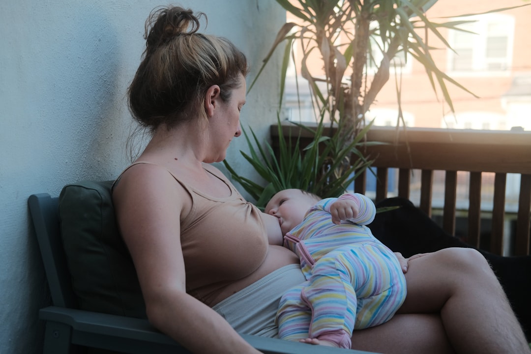 Anne-Bebek-7aa365b657a85007389986ff0ccf0a35 Anne, Bebek İlişkisinin Gizemleri: Bağlantıyı Güçlendirmenin Yolları Neler?