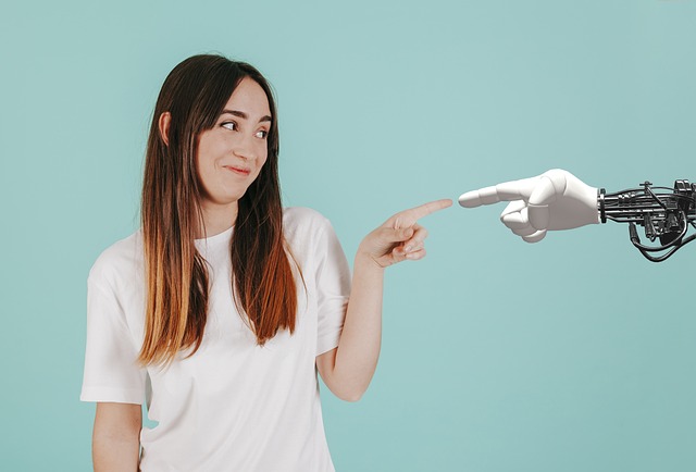Yapay-zeka-robot Yapay Zeka Robotlar, İnsan Hayatını Nasıl Şekillendiriyor?
