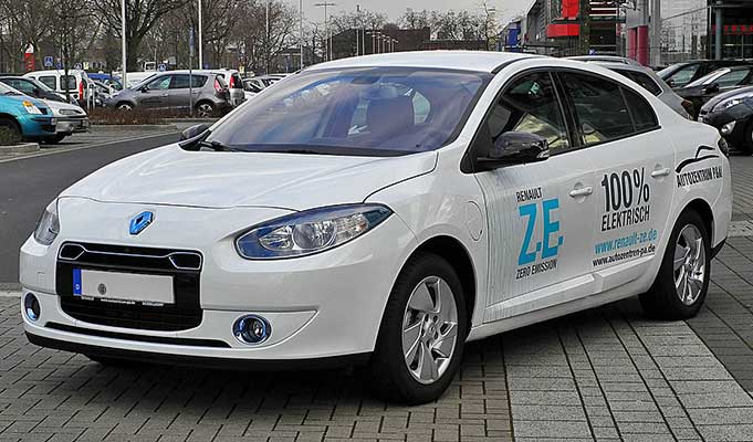 renault-fluence-z-e Elektrikli Araç Sahipleri Dikkat! Türkiye’de Şarj İstasyonu Krizi Kapıda mı
